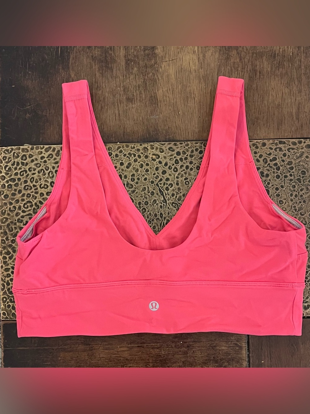 šLululemon Align V-Neck Bra *Light Support, C/D cups - Lip Gloss - Picture 3 of 4
